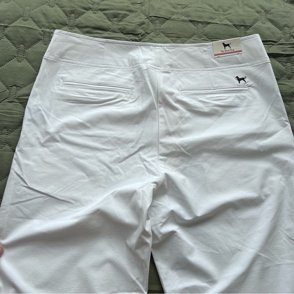 ***NWT***The Black Dog Ladies Capris color White - Picture 6 of 11